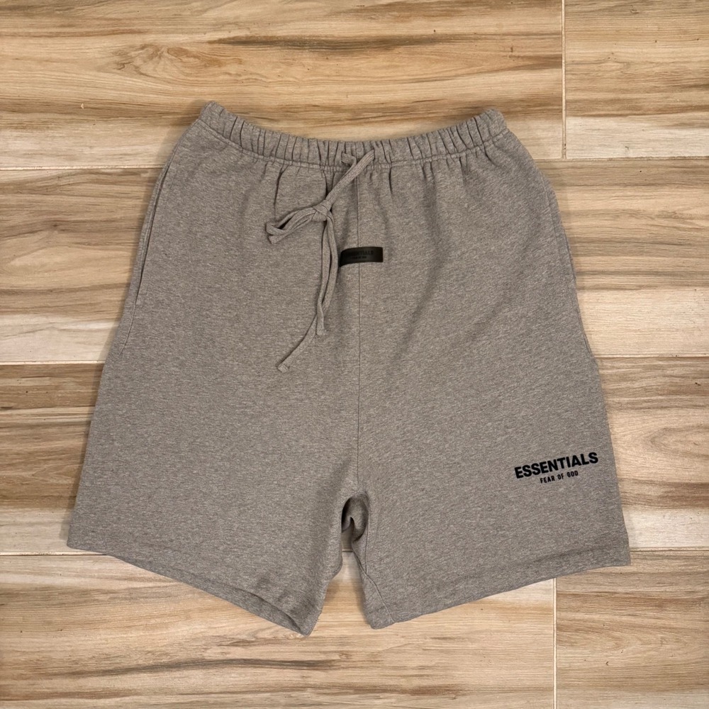 Fear of God Essentials Sweat Shorts Heather Grey Logo XL Mens - Picture 1 of 7